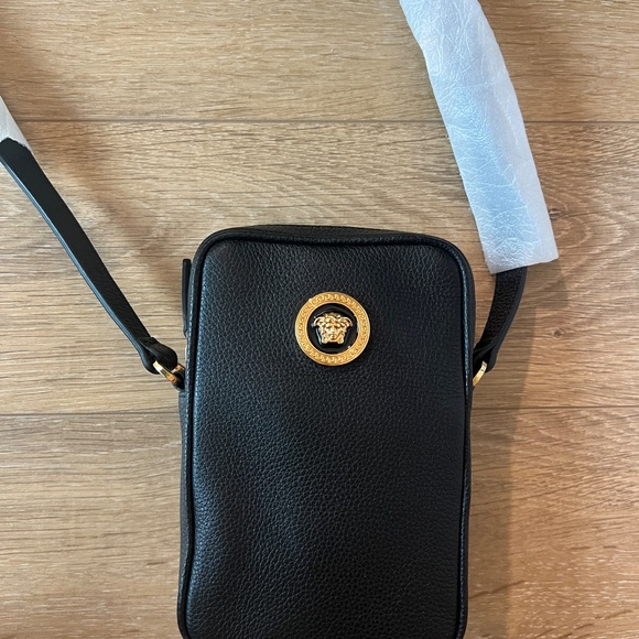 AUTHENTIC VERSACE unisex Leather Crossbody Bag GOLD MEDUSA GRECA - Picture 5 of 12